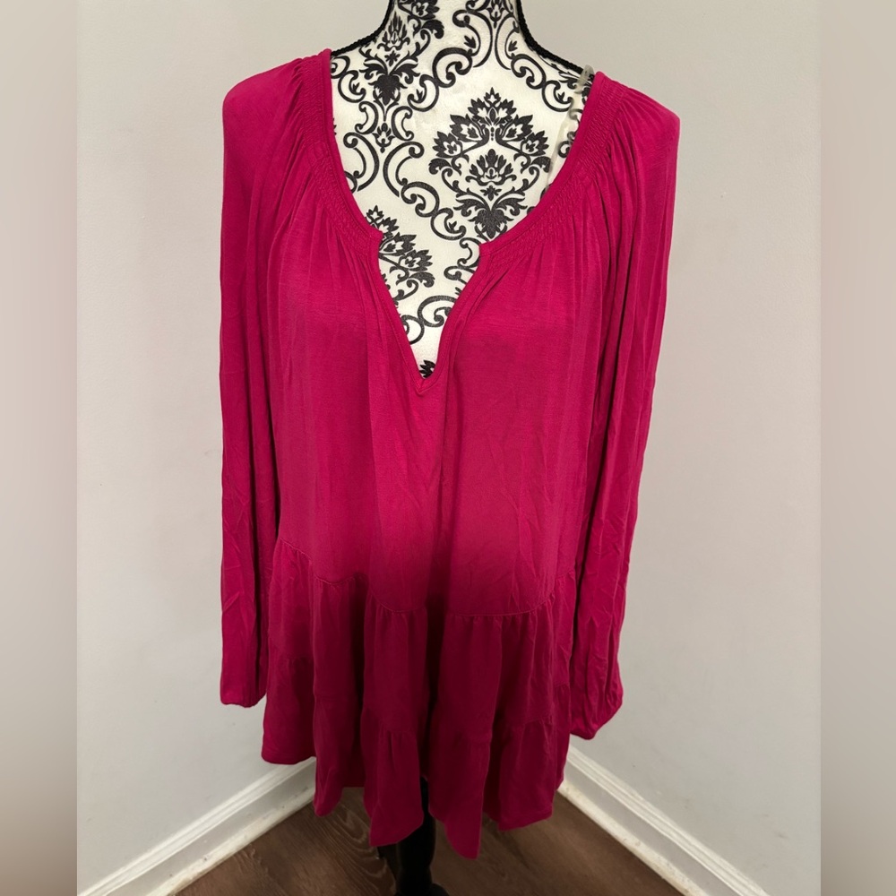 Women's Pink V-Neck Top